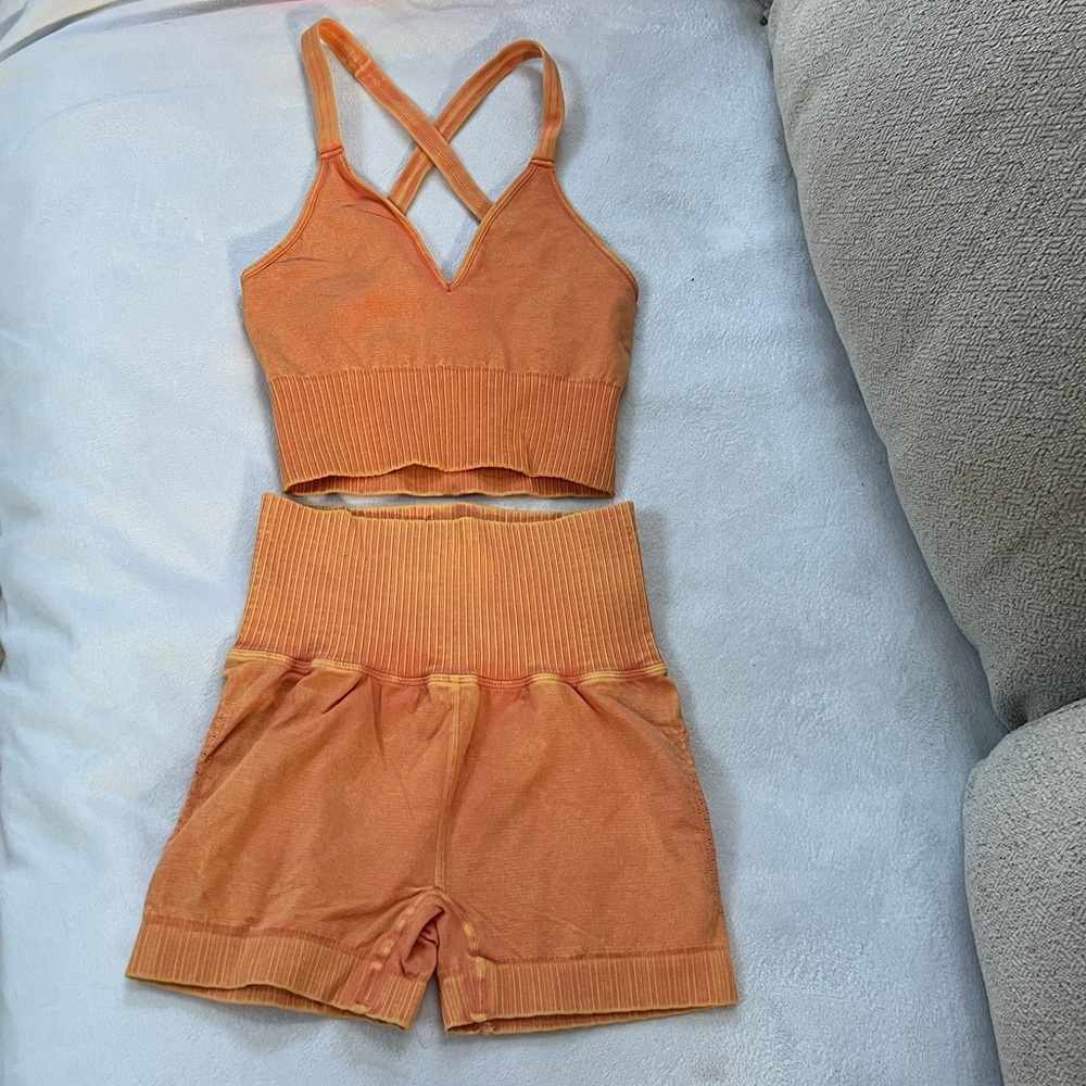 NEW🌺Good karma cros back bra short set/big logo